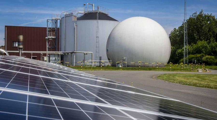 biogas en zonnepanelen op RWZI Harelbeke