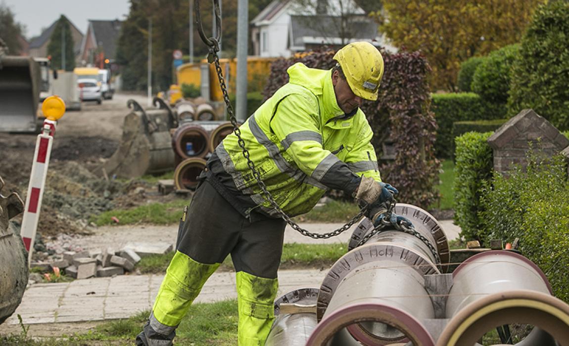 rioleringswerken in de straat