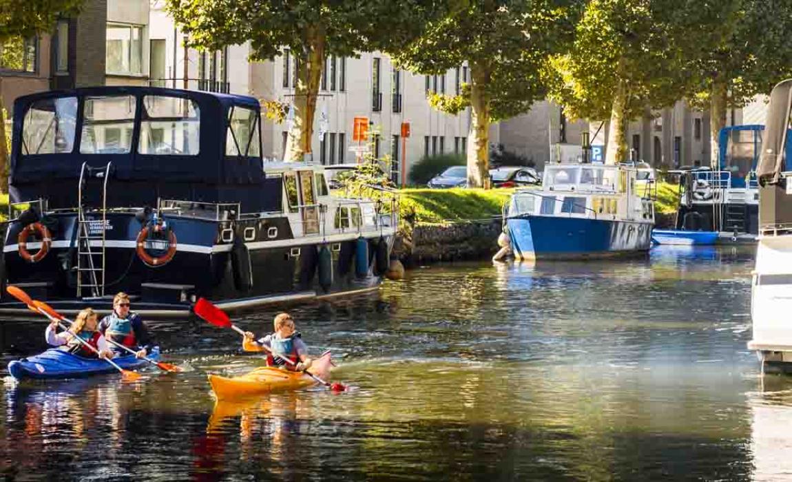 water in de stad